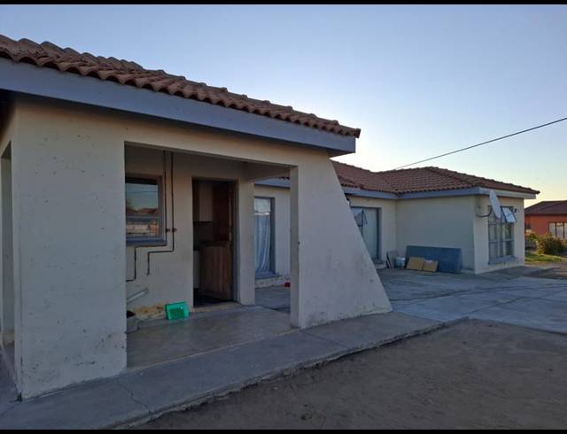 3 BEDROOM HOUSE FOR SALE IN MOKOPANE RURAL